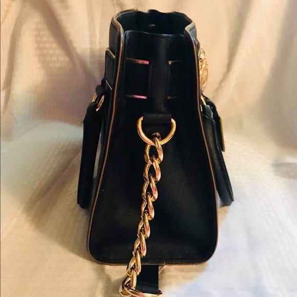 Brand new Michael Kors Purse.
